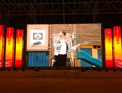 室內全彩LED顯示屏